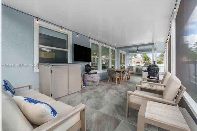 14212 NW 23rd St, Pembroke Pines, FL 33028