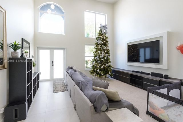 14212 NW 23rd St, Pembroke Pines, FL 33028