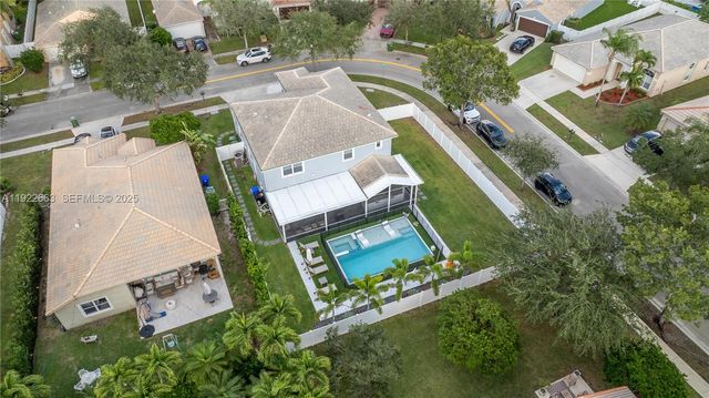 14212 NW 23rd St, Pembroke Pines, FL 33028