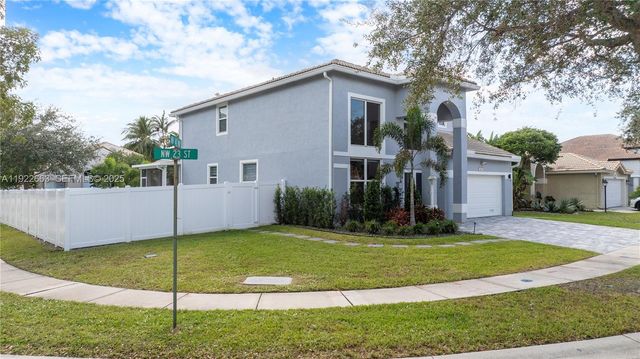 14212 NW 23rd St, Pembroke Pines, FL 33028