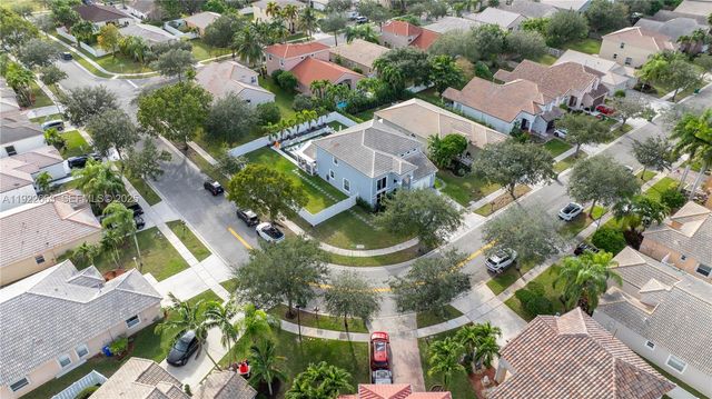 14212 NW 23rd St, Pembroke Pines, FL 33028