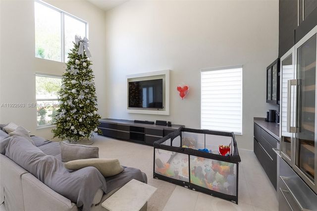 14212 NW 23rd St, Pembroke Pines, FL 33028