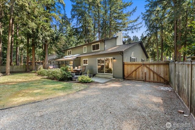 2509 Manorwood Drive, Puyallup, WA 98374