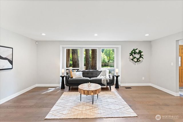 2509 Manorwood Drive, Puyallup, WA 98374