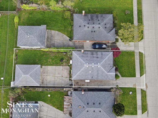 21232 Ardmore Park Drive, St Clair Shores, MI 48081