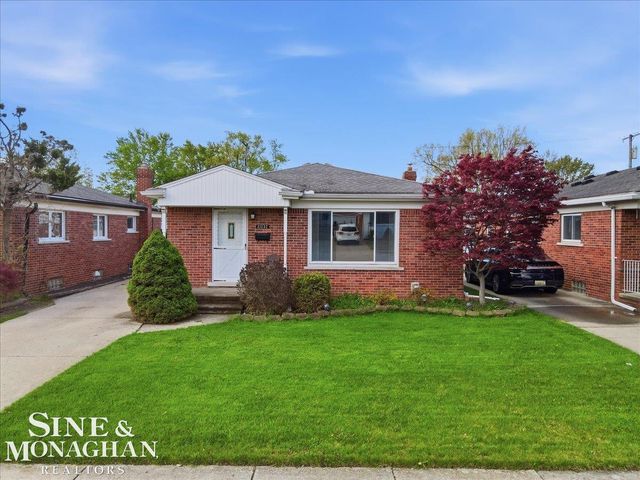 21232 Ardmore Park Drive, St Clair Shores, MI 48081