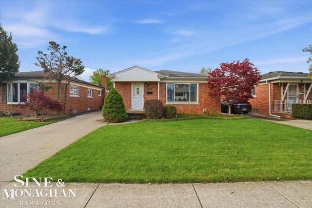 21232 Ardmore Park Drive, St Clair Shores, MI 48081