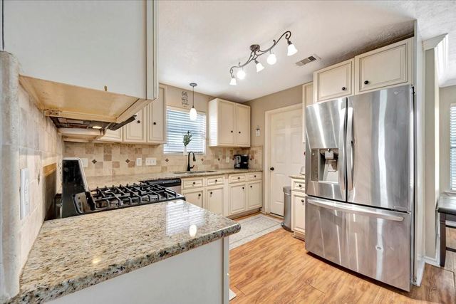 4235 Park Ridge Drive, Pasadena, TX 77504