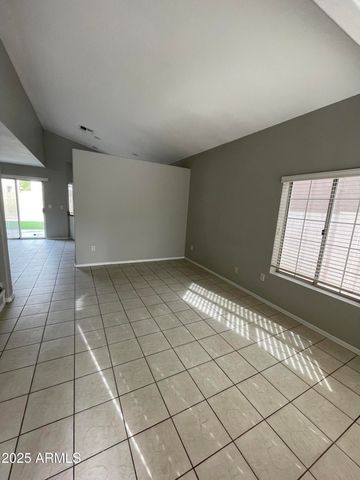 5222 W FAIRVIEW Street, Chandler, AZ 85226