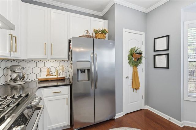 460 Eagle Tiff Drive, Sugar Hill, GA 30518