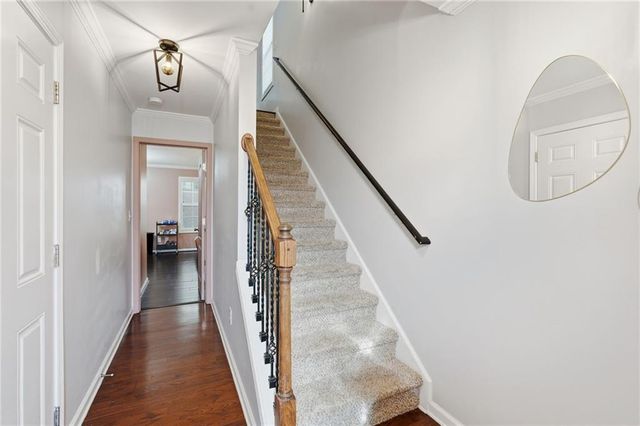 460 Eagle Tiff Drive, Sugar Hill, GA 30518