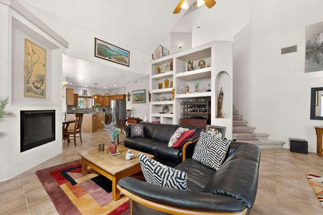 6352 Pima Place NW, Albuquerque, NM 87120
