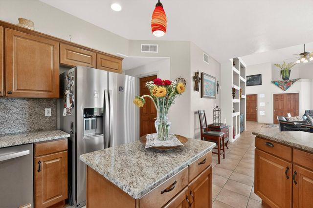 6352 Pima Place NW, Albuquerque, NM 87120