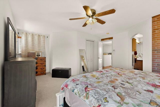 6352 Pima Place NW, Albuquerque, NM 87120