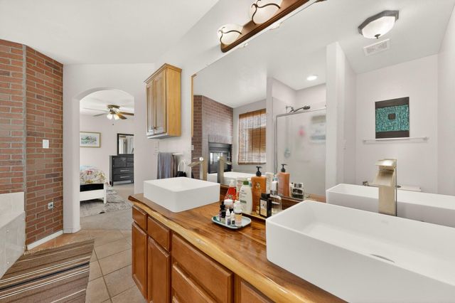 6352 Pima Place NW, Albuquerque, NM 87120
