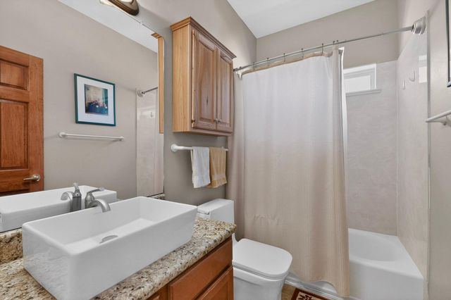 6352 Pima Place NW, Albuquerque, NM 87120