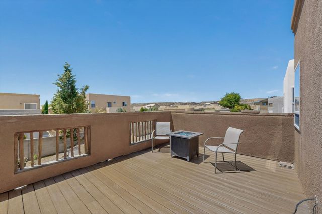 6352 Pima Place NW, Albuquerque, NM 87120