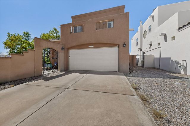 6352 Pima Place NW, Albuquerque, NM 87120