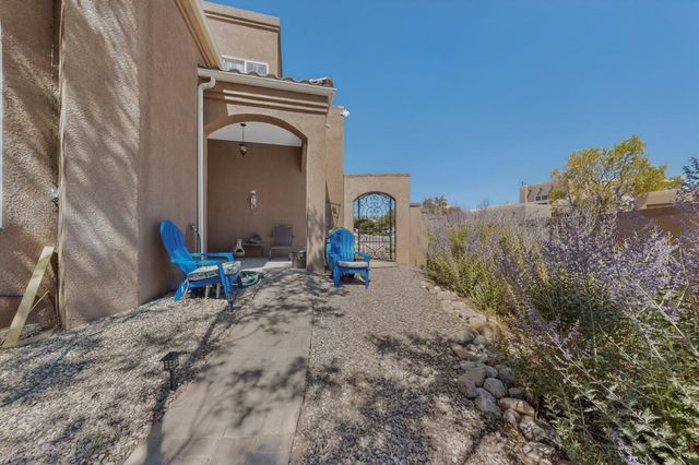 6352 Pima Place NW, Albuquerque, NM 87120