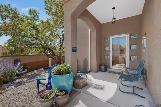 6352 Pima Place NW, Albuquerque, NM 87120