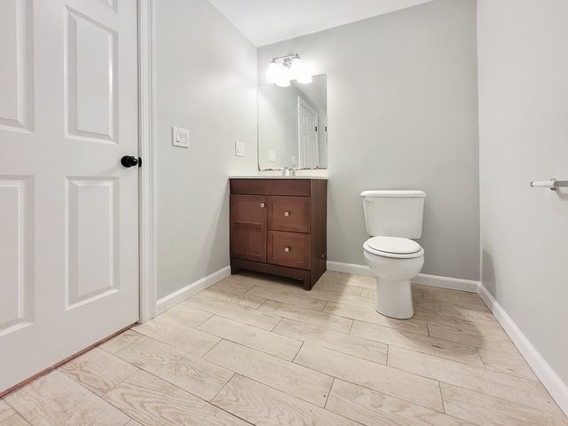 26 Arcadia 3R, Boston, MA 02122