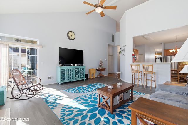 50 Spyglass Drive, Jackson, NJ 08527