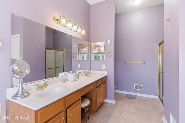 50 Spyglass Drive, Jackson, NJ 08527