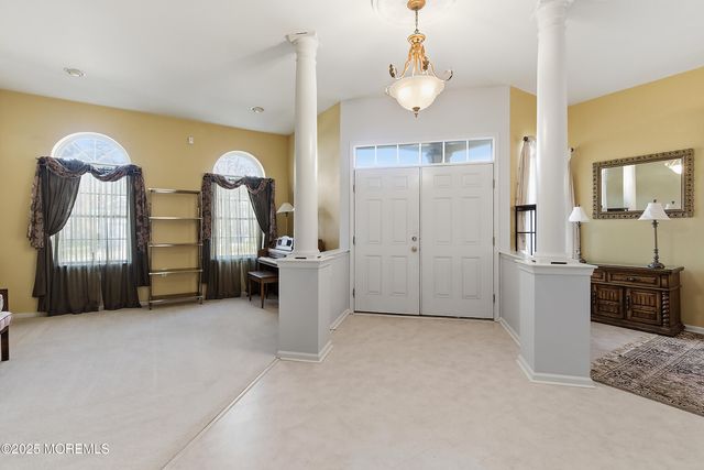 50 Spyglass Drive, Jackson, NJ 08527