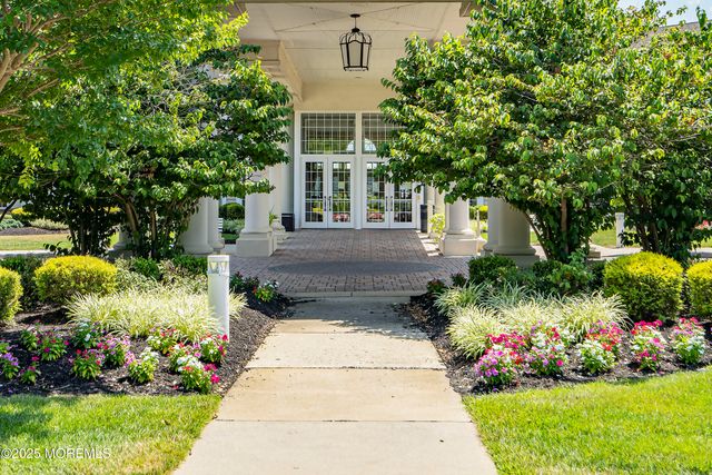 50 Spyglass Drive, Jackson, NJ 08527