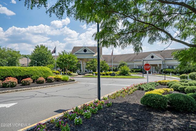 50 Spyglass Drive, Jackson, NJ 08527