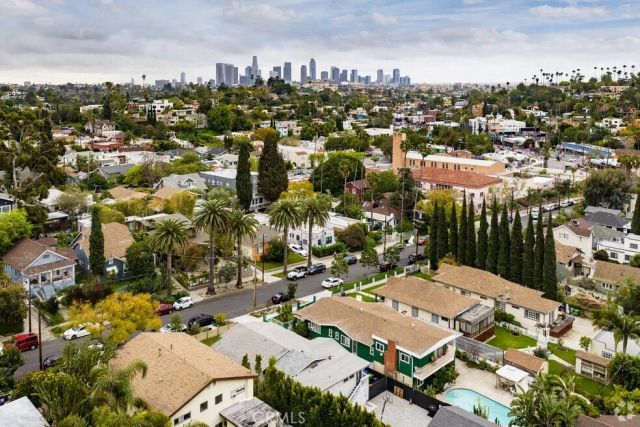 1825 N Easterly Terrace, Los Angeles, CA 90026