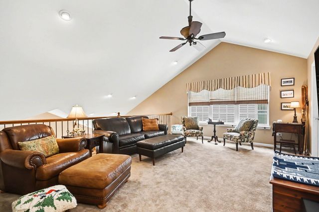 1179 kingsley Lane, Aurora, IL 60505