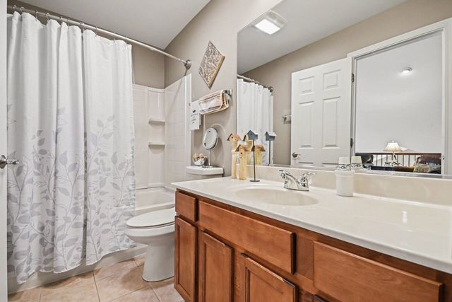 1179 kingsley Lane, Aurora, IL 60505