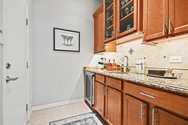 1179 kingsley Lane, Aurora, IL 60505