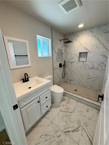 13913 Del sur, Pacoima, CA 91331