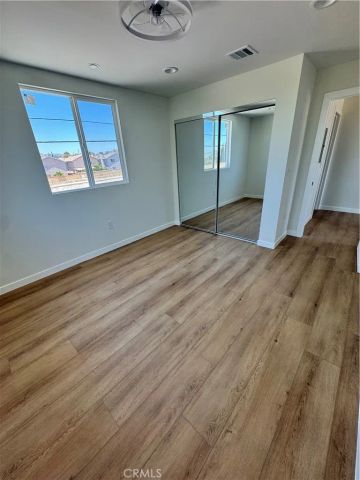 13913 Del sur, Pacoima, CA 91331