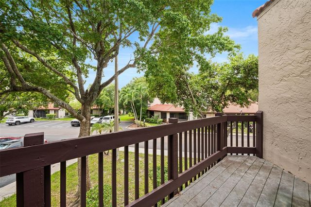 9087 W Sunrise Blvd, Plantation, FL 33322