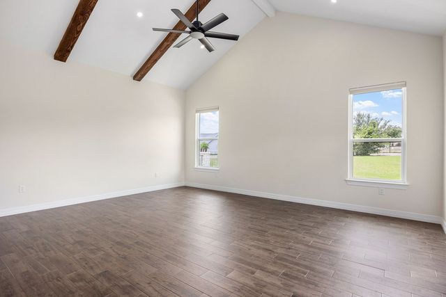 1020 Pinnacle View Dr, Kerrville, TX 78028