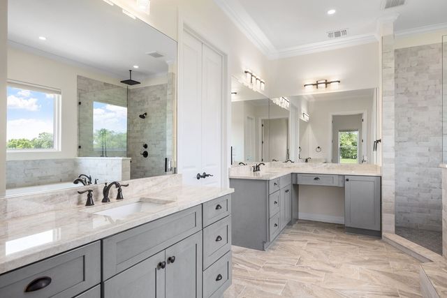 1020 Pinnacle View Dr, Kerrville, TX 78028