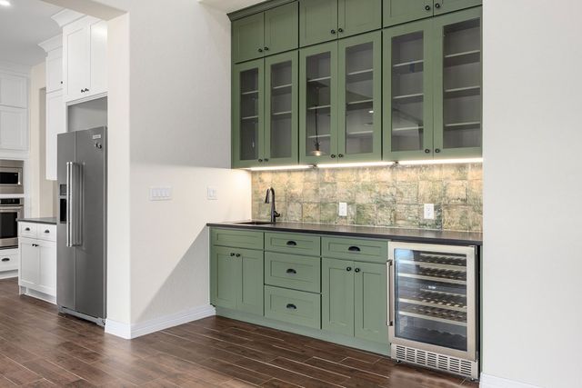 1020 Pinnacle View Dr, Kerrville, TX 78028