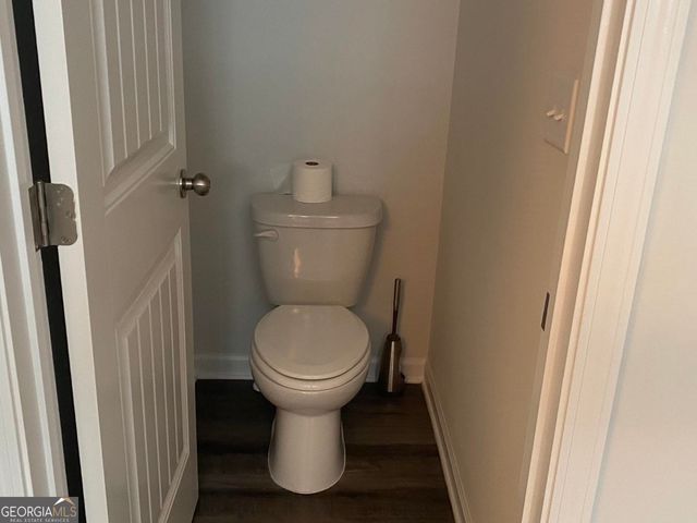 5650 Mirror Lake Drive, Cumming, GA 30028