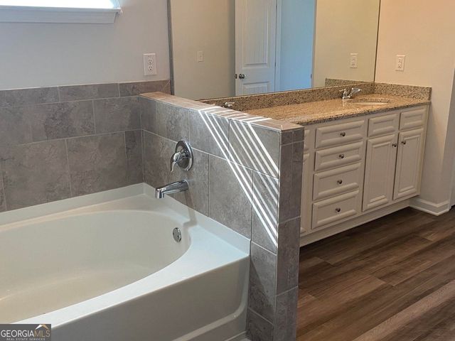 5650 Mirror Lake Drive, Cumming, GA 30028