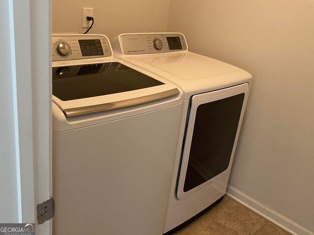 5650 Mirror Lake Drive, Cumming, GA 30028