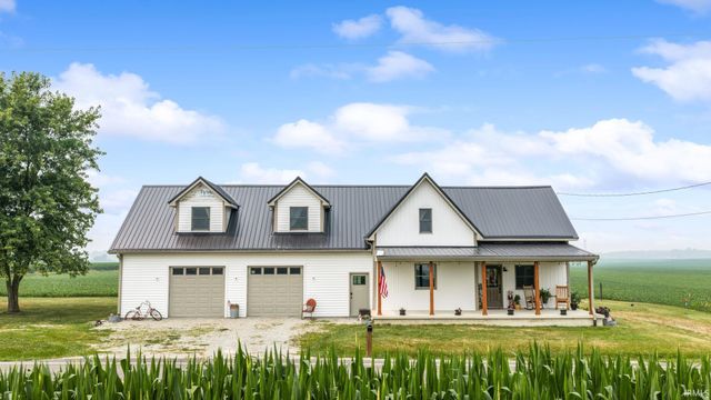 4825 S 700 W, Mentone, IN 46539