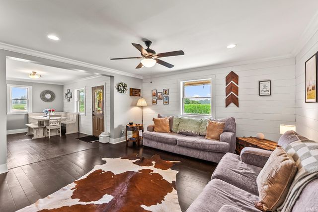 4825 S 700 W, Mentone, IN 46539