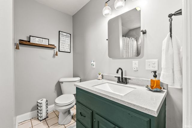 4825 S 700 W, Mentone, IN 46539