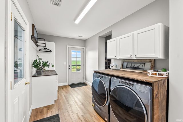 4825 S 700 W, Mentone, IN 46539