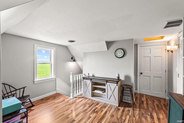 4825 S 700 W, Mentone, IN 46539