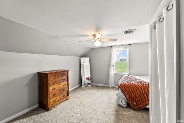 4825 S 700 W, Mentone, IN 46539