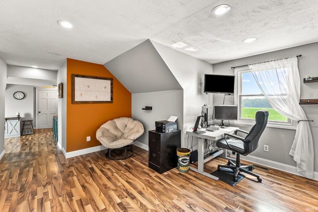 4825 S 700 W, Mentone, IN 46539